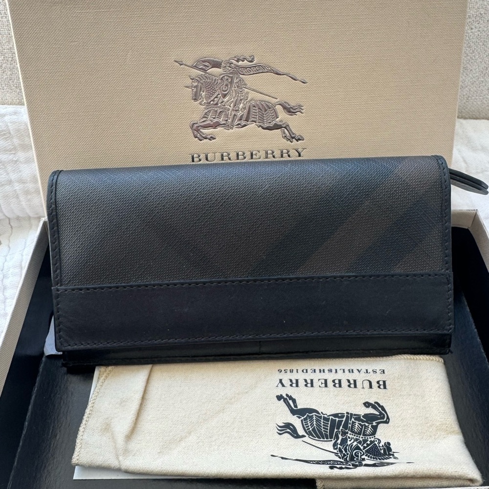 Burberry Black Leather Wallet
